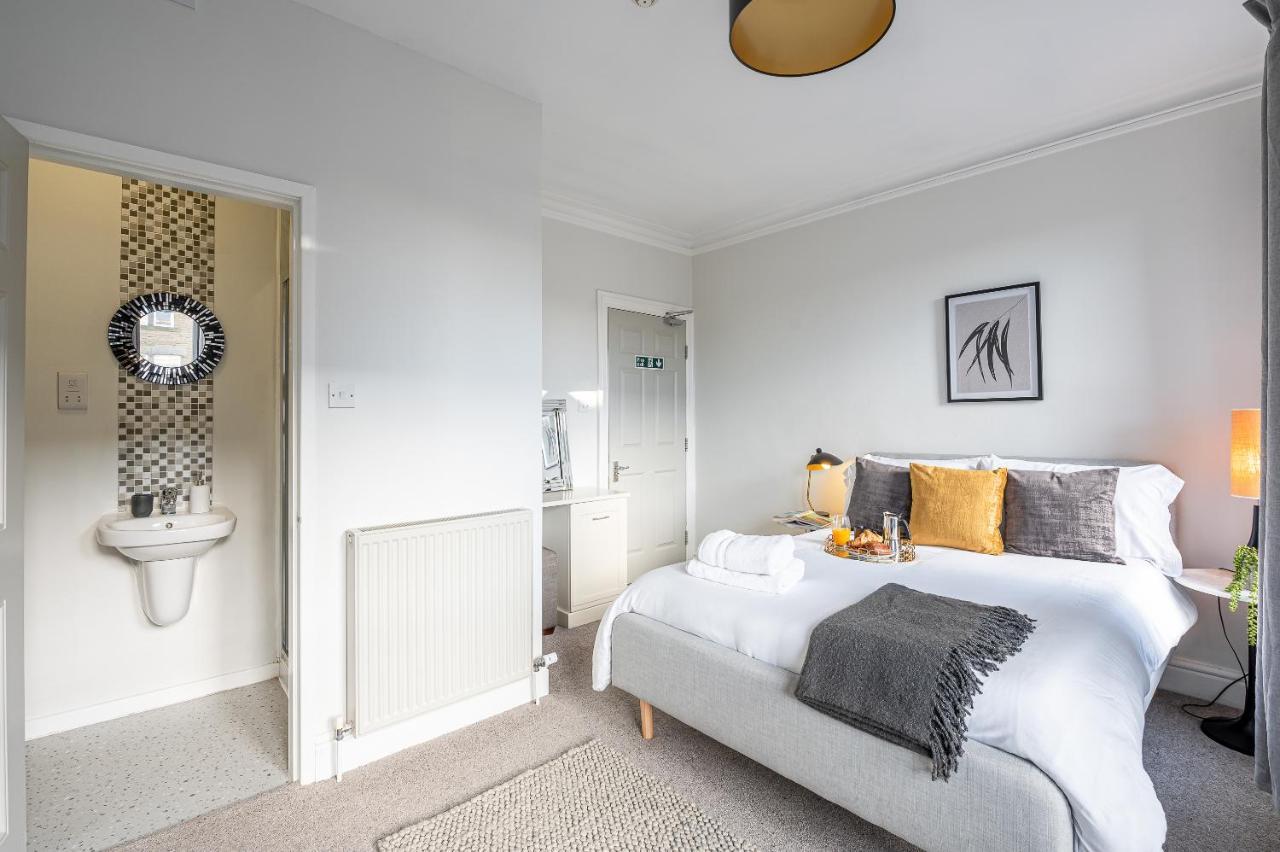 Stunning 5 Bedroom 5 En-Suite Victorian House In Harrogate Bagian luar foto